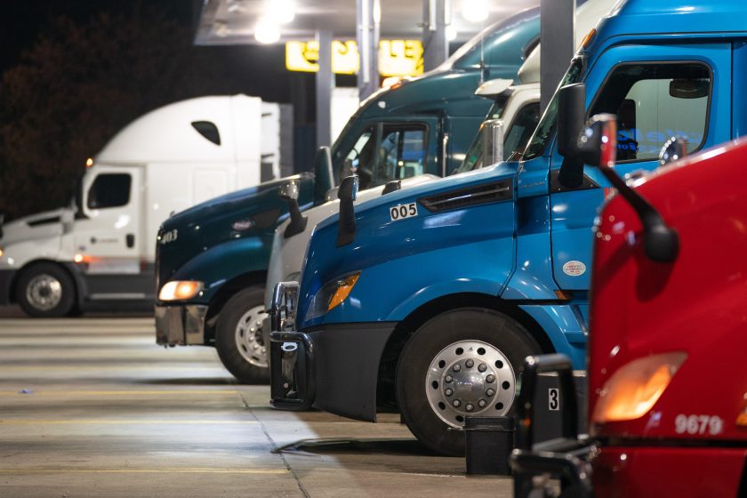 7 Trucking Companies That Sponsor Immigrants
